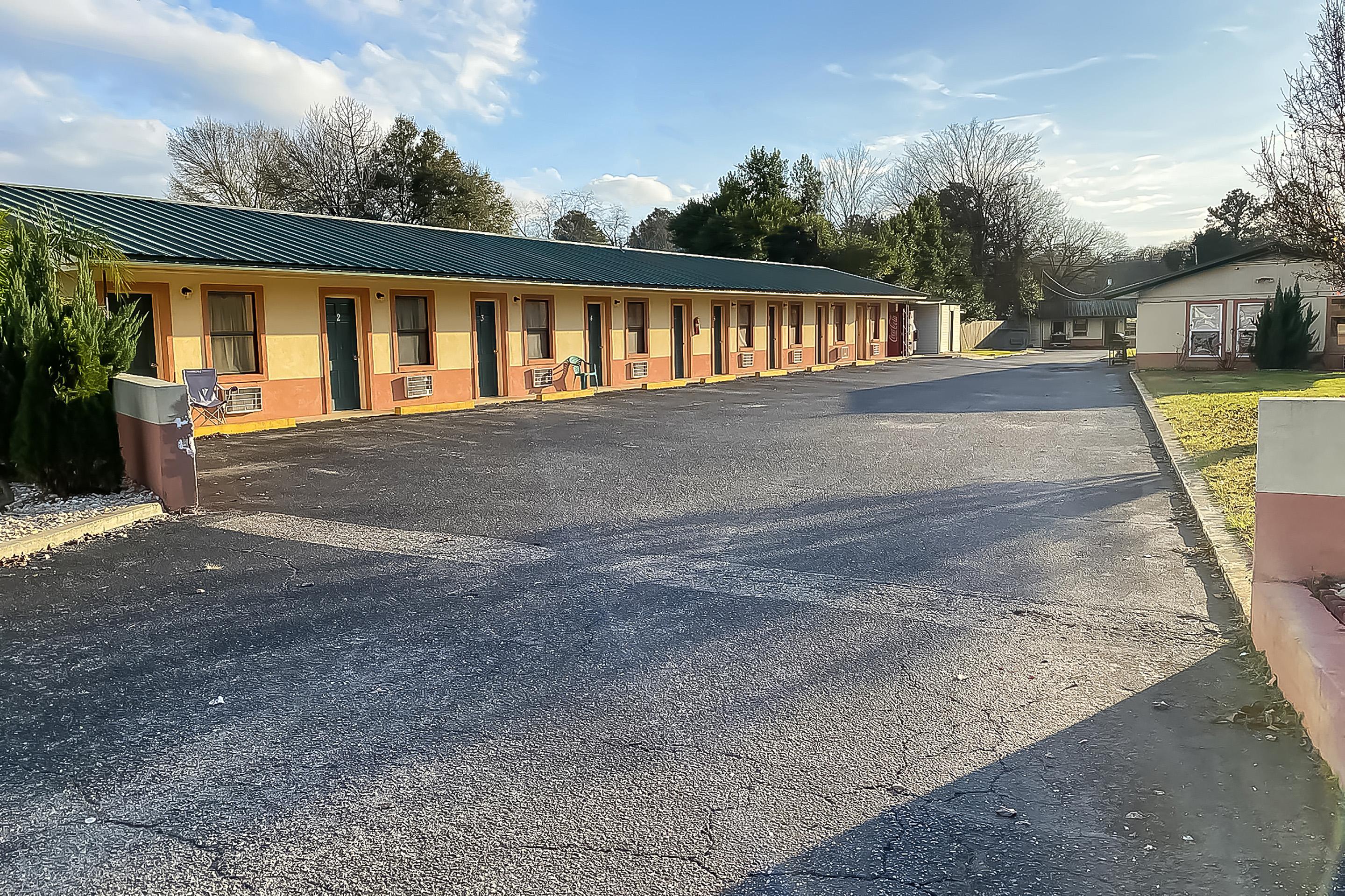 Hotel O Tallassee Hwy 14 Bagian luar foto